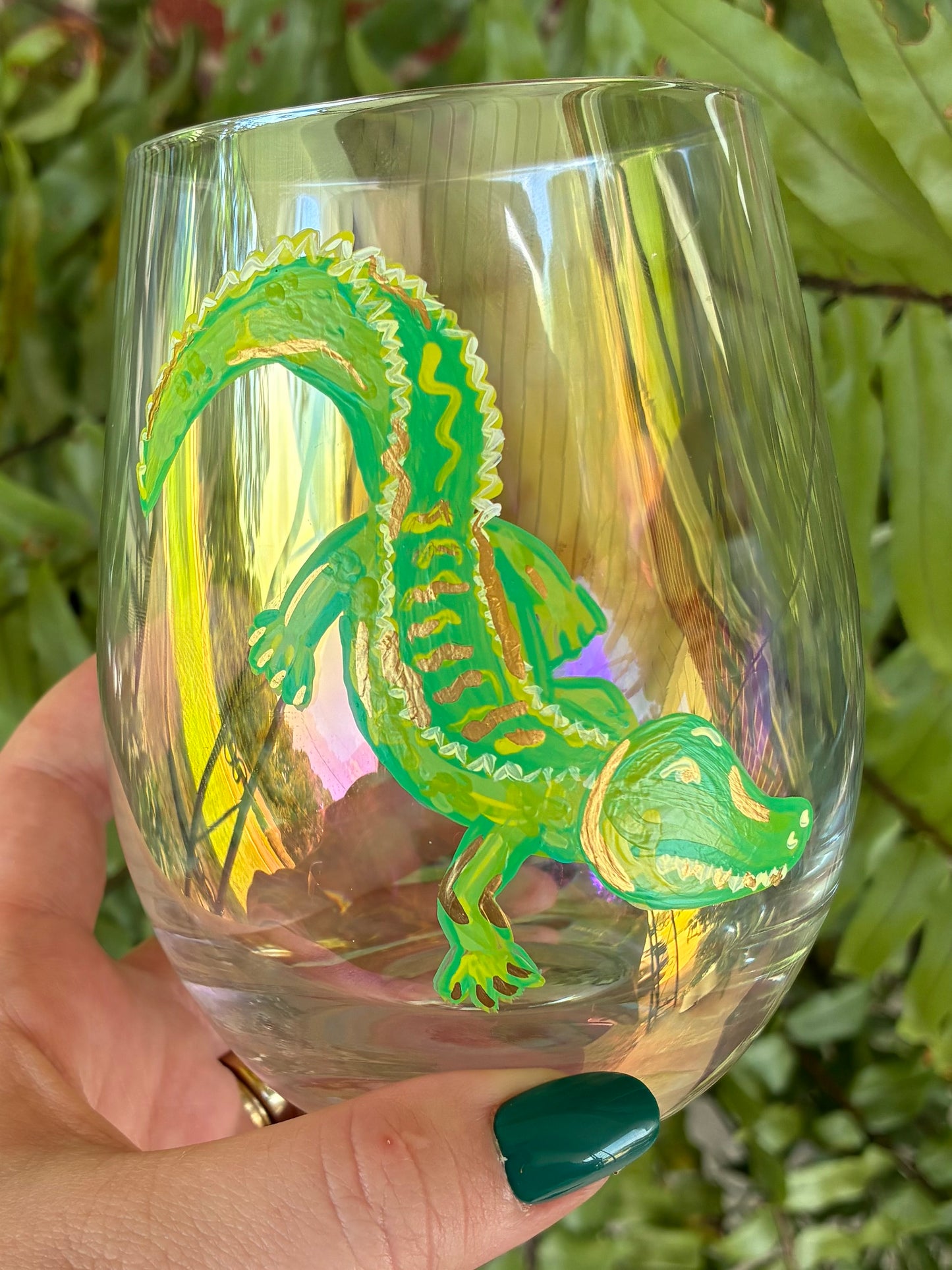 Alligator stemless wine glass